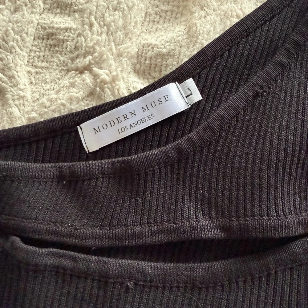 Black Ribbed Long Sleeve Top - Picture 2 of 2